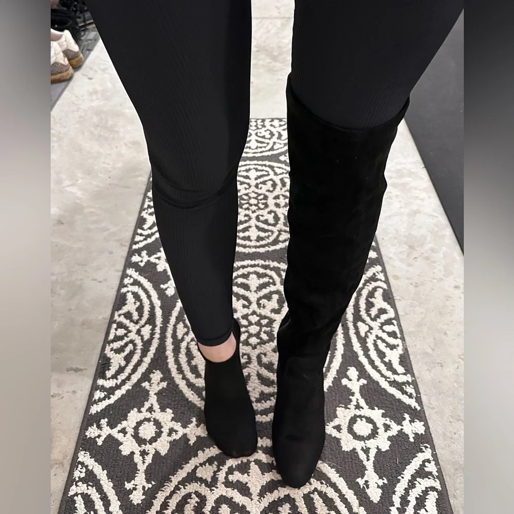Elegant Black Over the Knee Boots - Picture 7 of 7